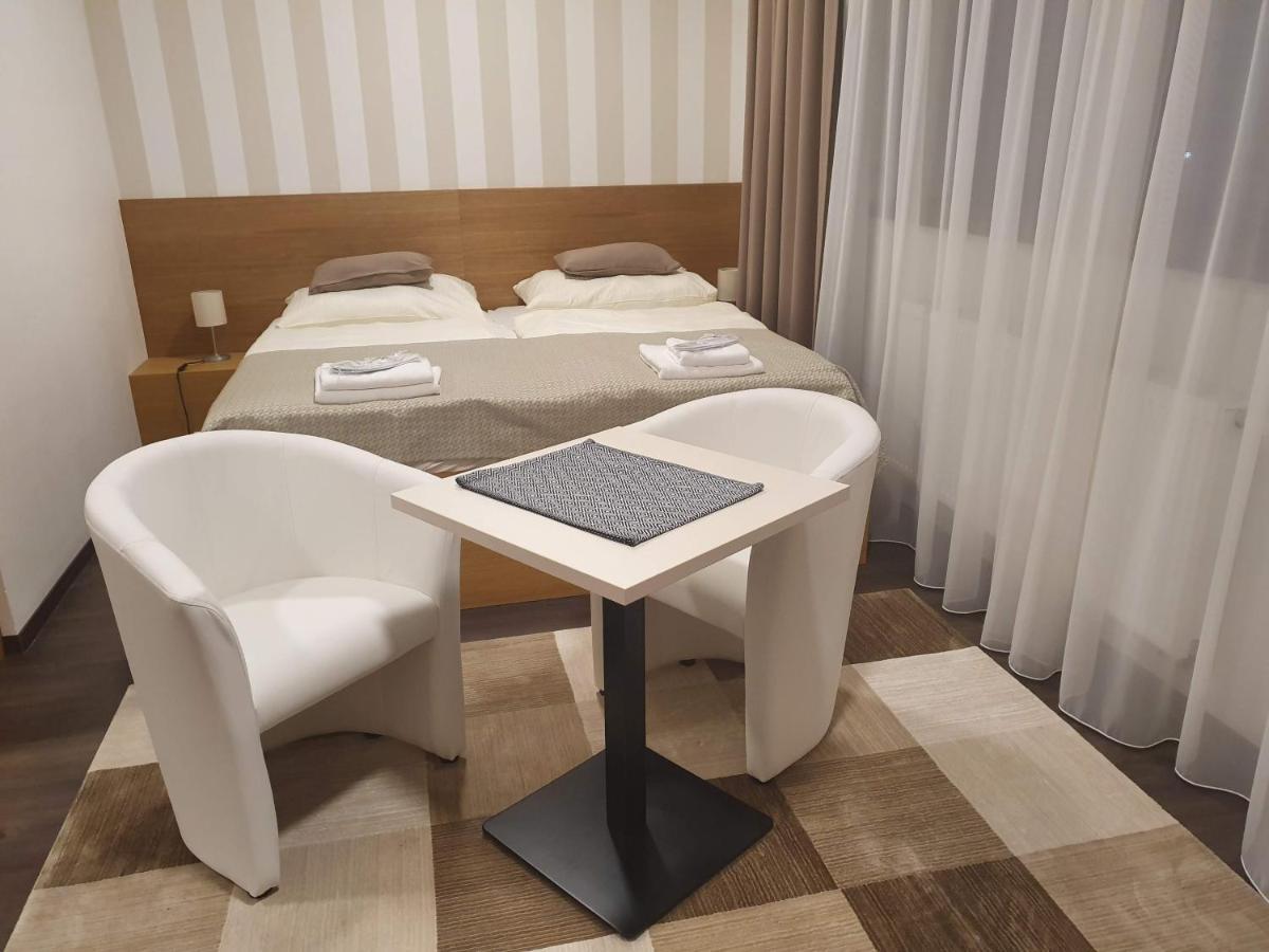 Apartments 461 โมดริเช ภายนอก รูปภาพ